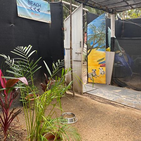 帕罗林 Tropical Bay旅舍 外观 照片